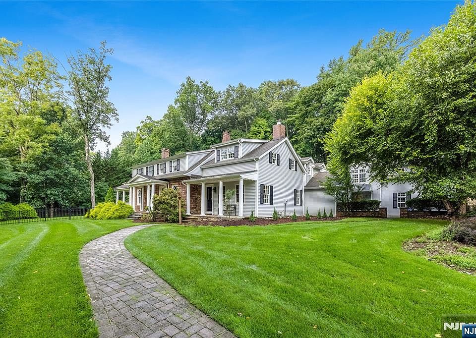 1st image of 72 Hopper Farm