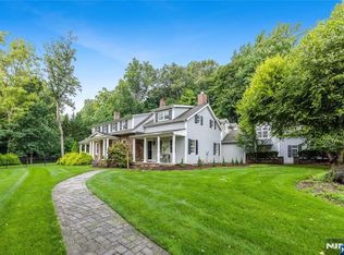 72 Hopper Farm Rd, Upper Saddle River, NJ 07458