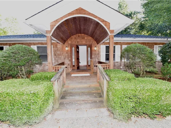 138 Springlake Rd, Six Mile, SC 29682