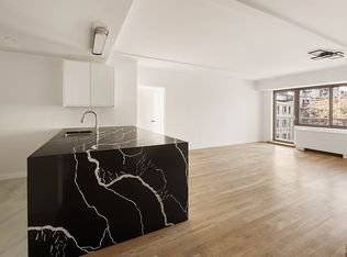 240 E 10th St APT 5B, New York, NY