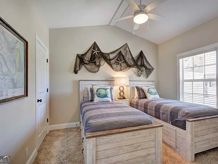 205 Mariners Cir — Photo 34