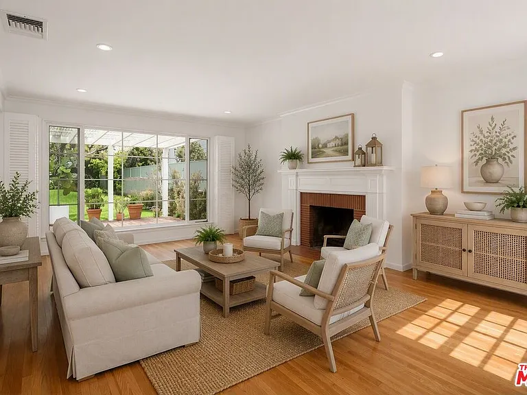 513 Arbramar Ave — Photo 2
