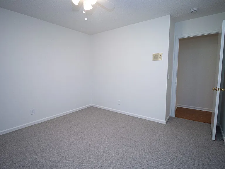 1110 Slann Dr — Photo 27