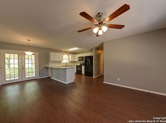 5th image of 1451 Gardenia Dr