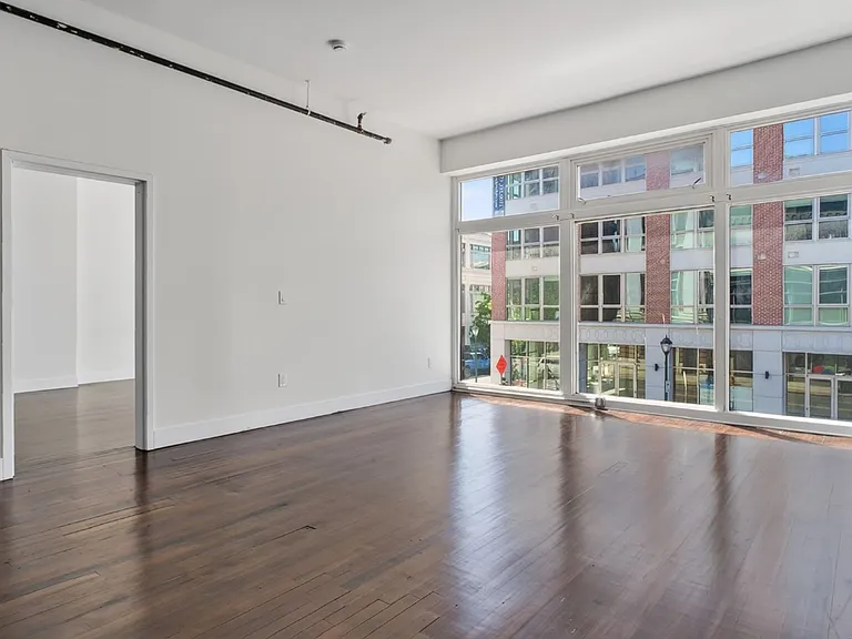 813 Chapel St — Photo 43
