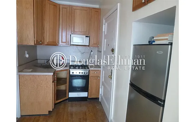 Rented by Douglas Elliman | media 12