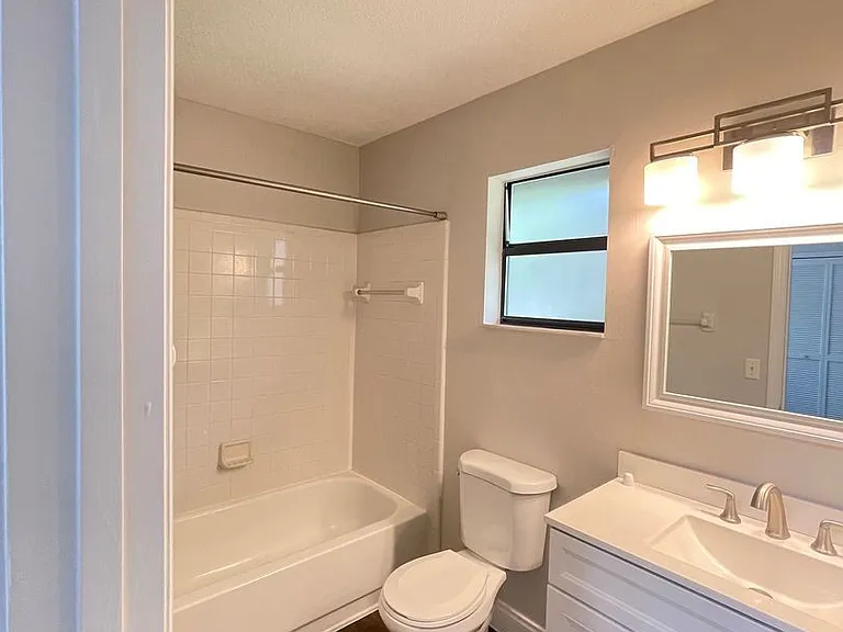 7800 Fernbrook Way — Photo 12