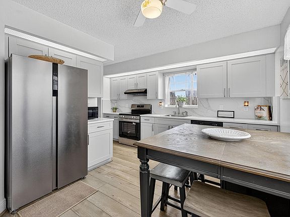 5th image of 1603 Abaco Drive #M4