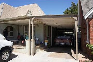 1st image of 409 SW Grand Blvd