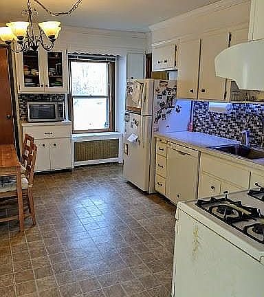 2nd fl. kitchen
