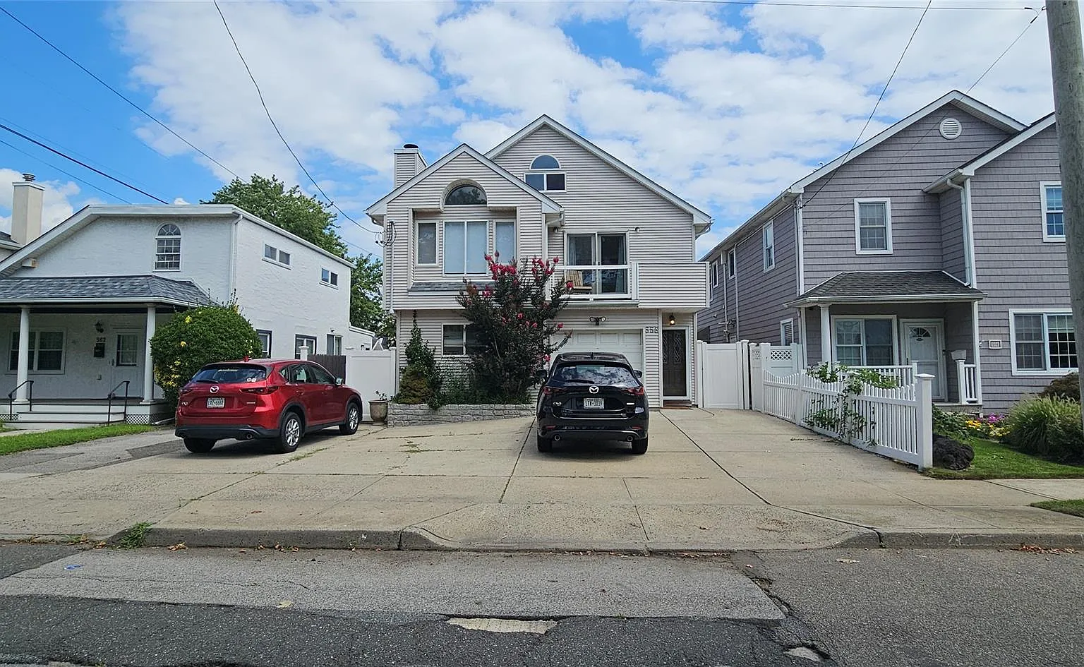 3 bed, 2.0 bath, 2000 sqft, $4,175 — Photo 2