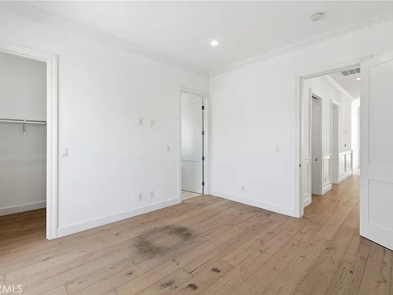 1405 Oak Ave — Photo 41