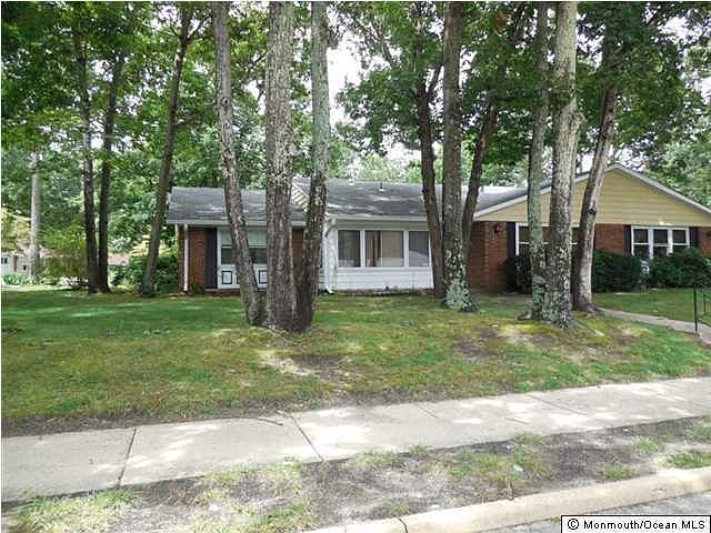 1st image of 674 New Castle Court #B