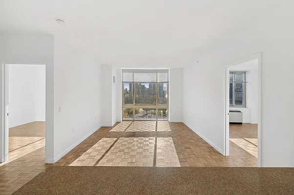 Rented by Greystar | media 5