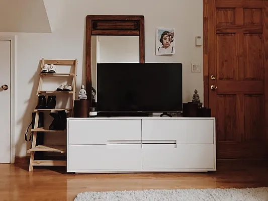 Rented by In Haus LLC | media 6