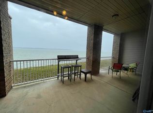 6122 Bay Village Dr APT 105, Athens, AL 35611