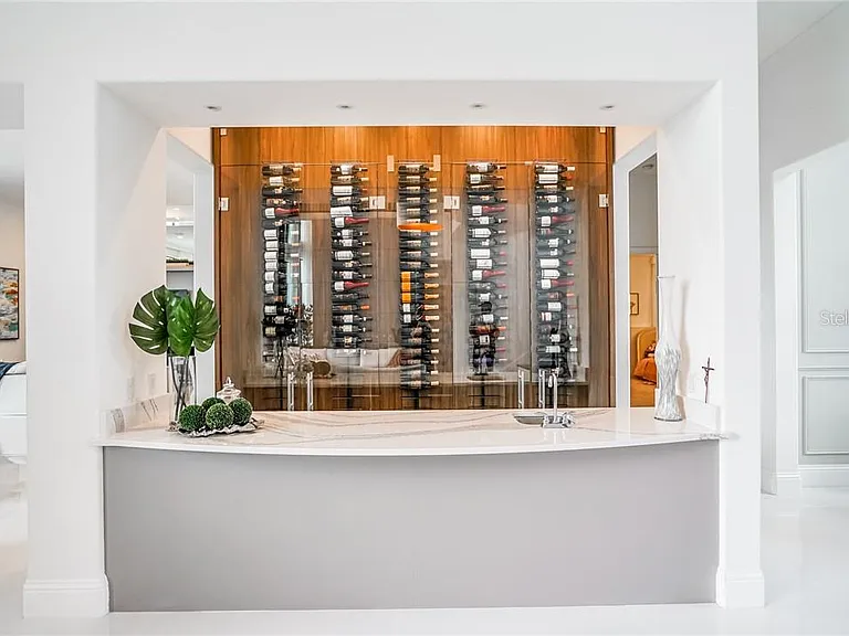 3999 Isabella Cir — Photo 3