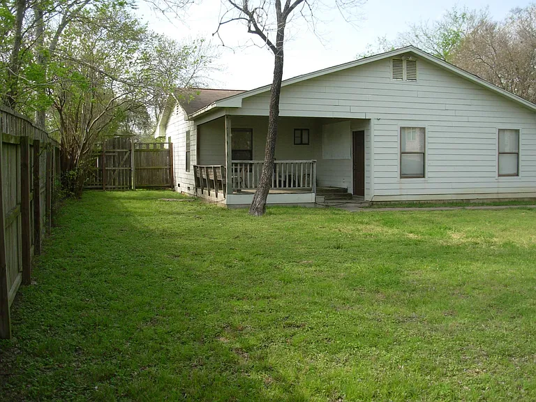 316 Kyle Ave — Photo 8