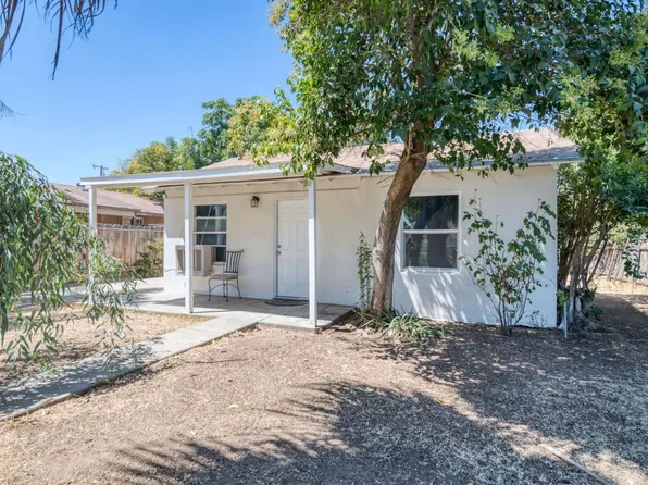 2474 S Backer Ave, Fresno, CA 93725