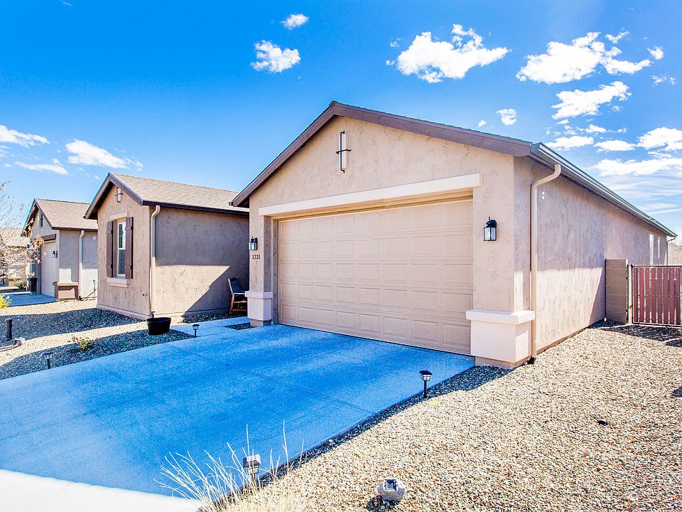 1st image of 1231 Essex Way