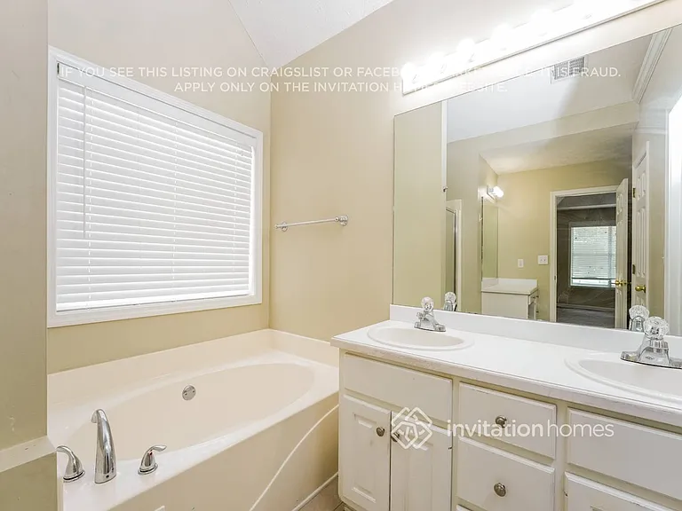 820 Cambridge Creek Dr SW — Photo 13
