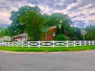 7024 97th Ave, Lanham, MD 20706