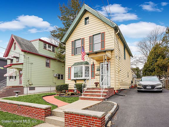 4th image of 318 Nicholas Ave