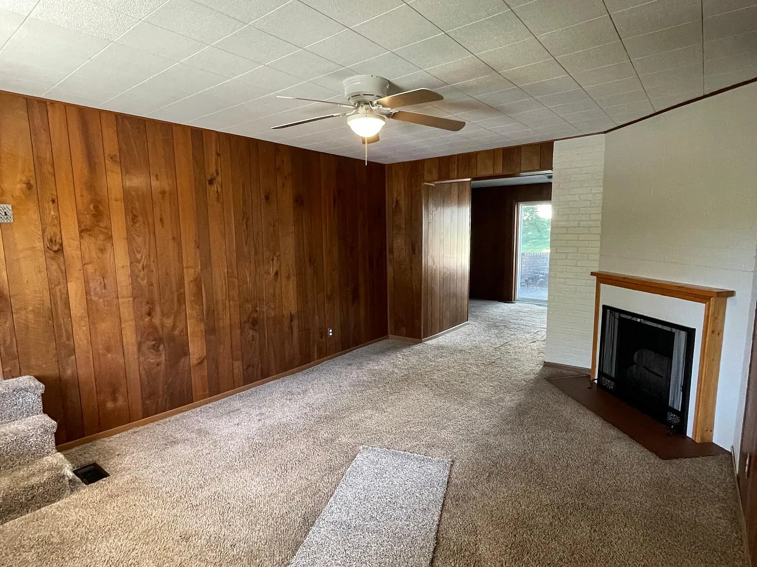 158 W Main St — Photo 4