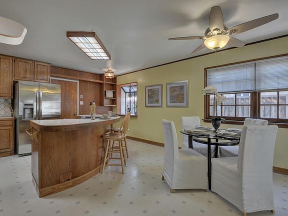 4th image of 1787 Branham Ln