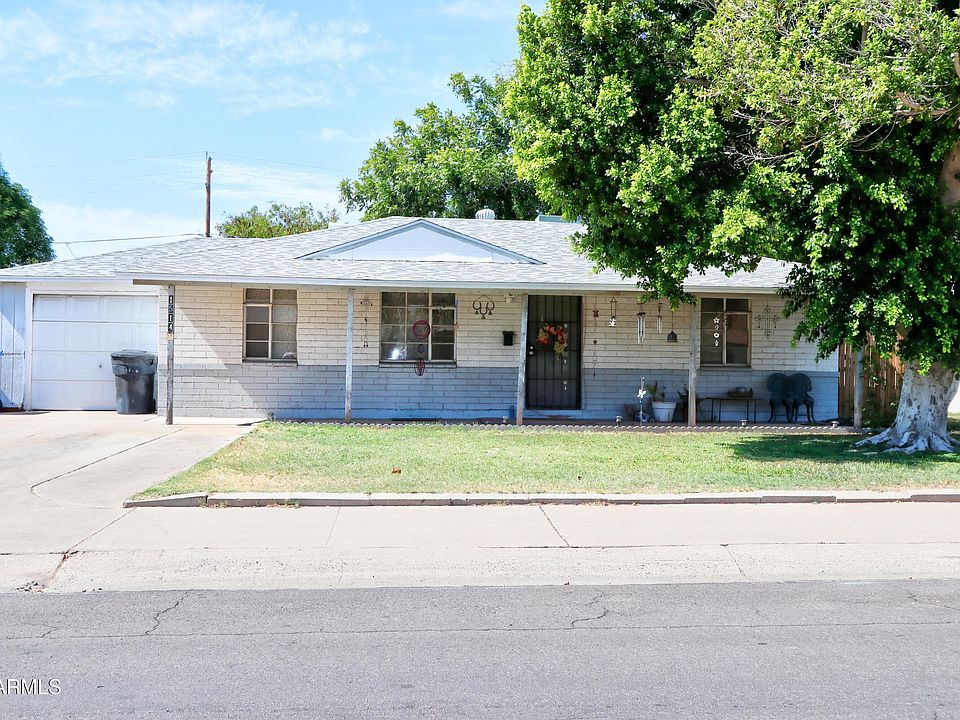 1st image of 1514 W 1ST Place