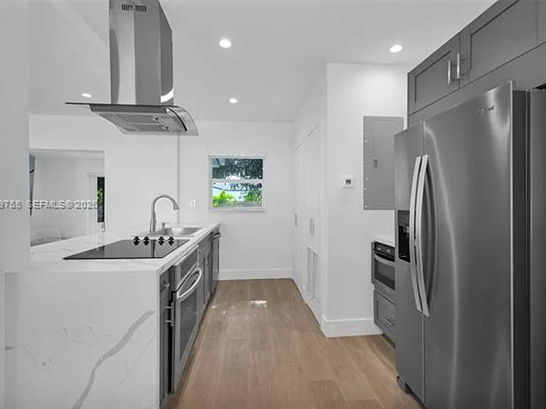 742 NE 81st St — Photo 24