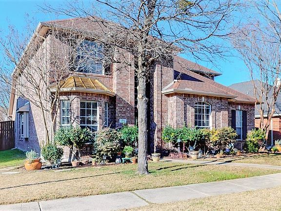 4th image of 1310 Heather Brook Dr