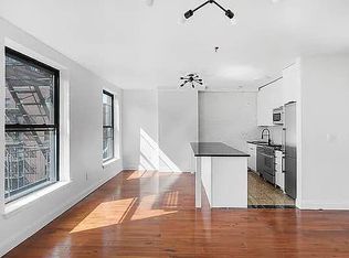 661 Washington St #12, New York, NY 10014