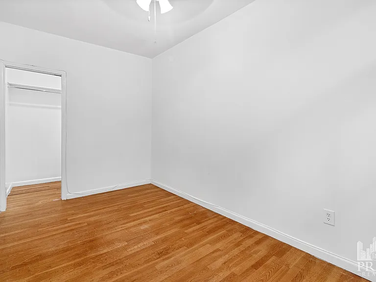 418 E 9th St #4A — Photo 10