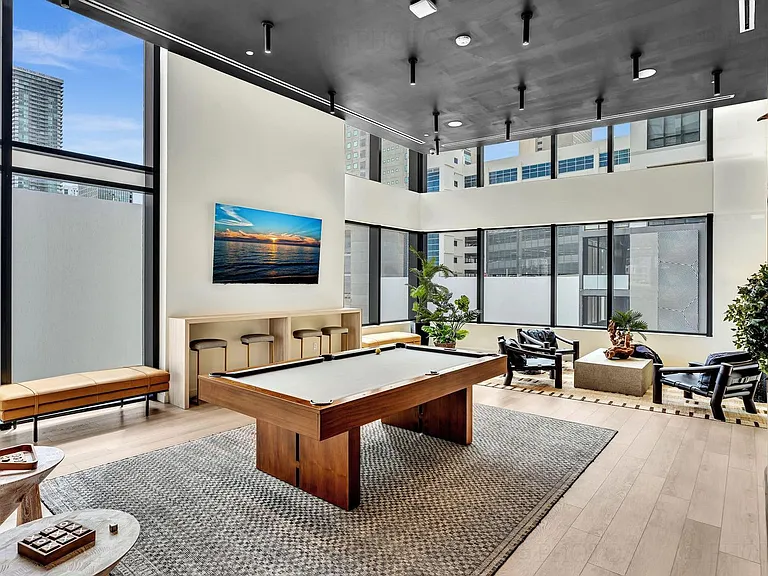 Building's Lounge