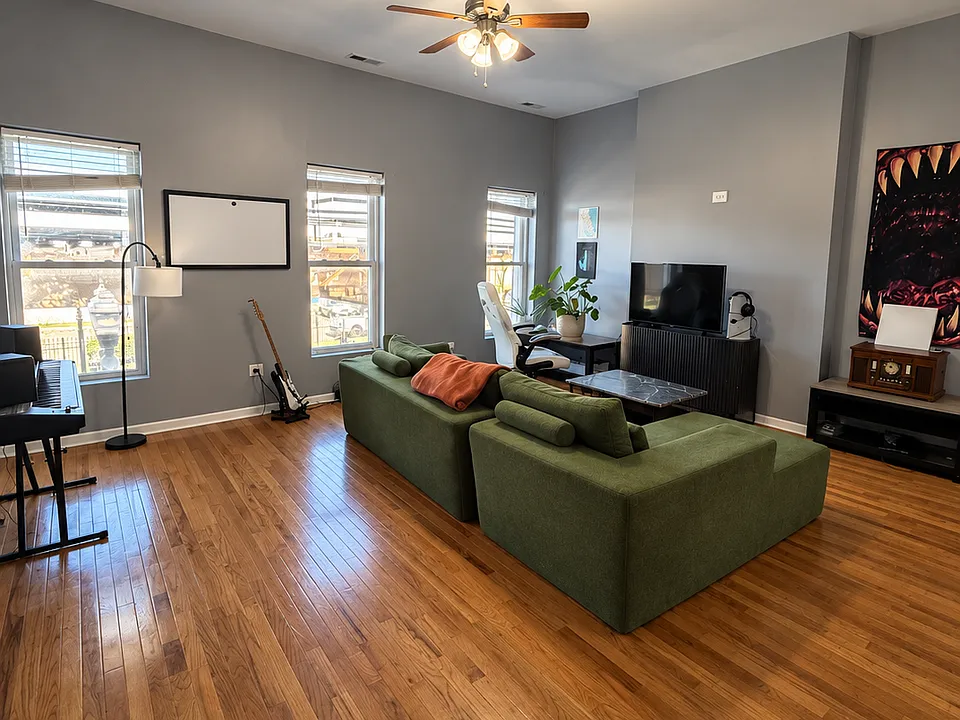 2337 W Lake St #2E