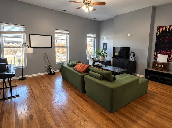 2337 W Lake St #2E, Chicago, IL 60612