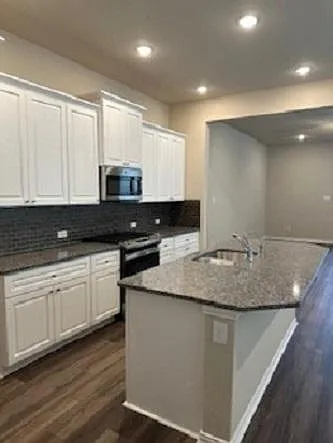 1123 Mesa St — Photo 5