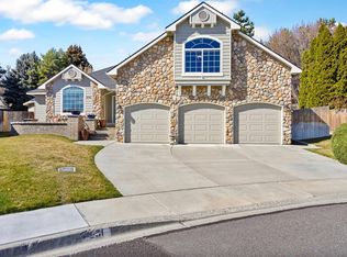 201 Rocky Mountain Ct, Richland, WA