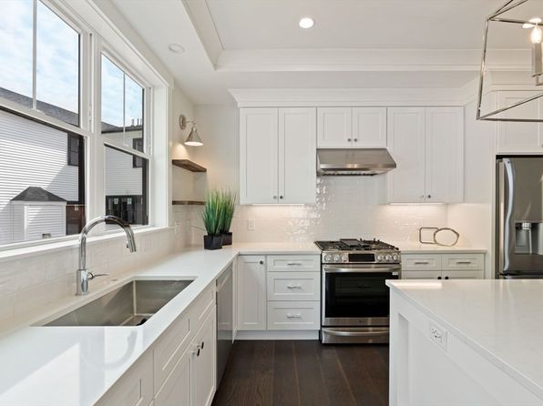 5 Milk St, Natick, MA 01760