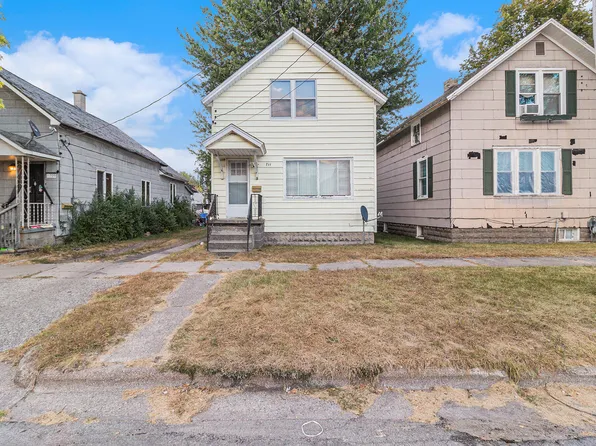 711 Ramsdell St, Manistee, MI 49660