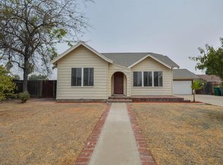 528 7th St, Los Banos, CA 93635