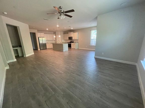 4th image of 2607 Golden Bell Dr