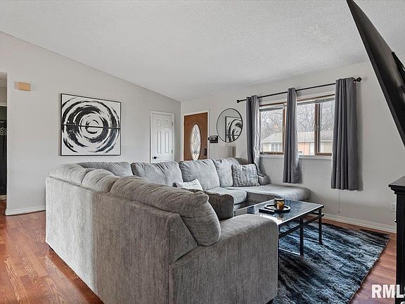 4th image of 904 Diane Ct