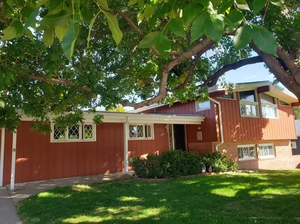 3111 12th Ave, Kearney, NE 68845