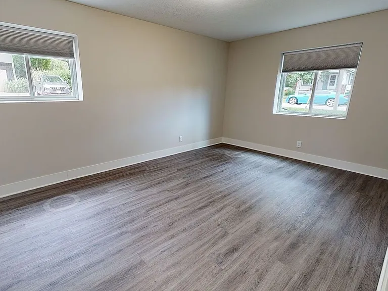 4001 Holdrege St — Photo 41