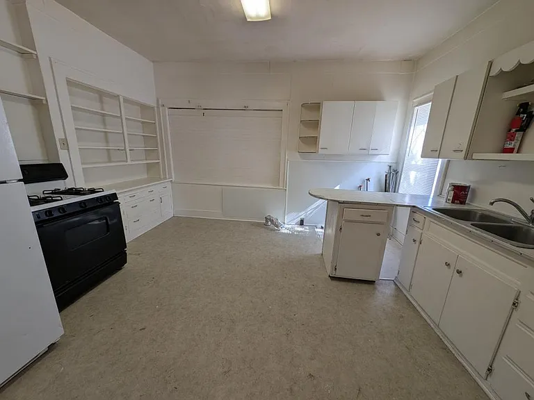 600 Chestnut St — Photo 3