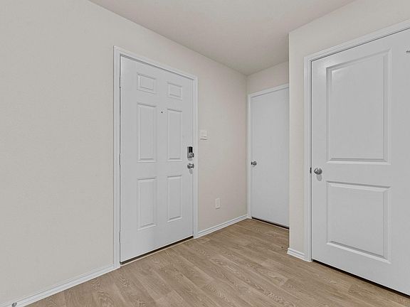 3rd image of 140 Langston Dr