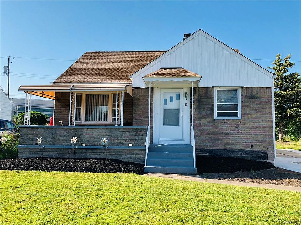 1st image of 40 McNaughton Ave