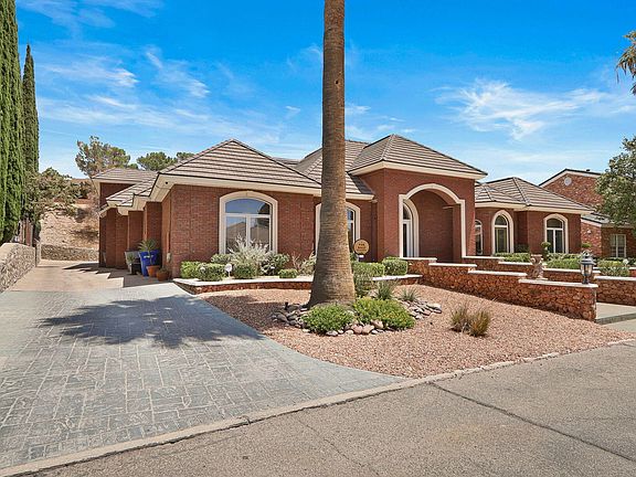 5th image of 1012 Quinta Antigua Ln